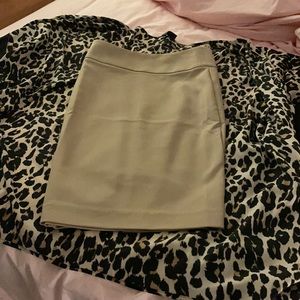 The Torie Skirt by Apt. 9 (New) Size 16
